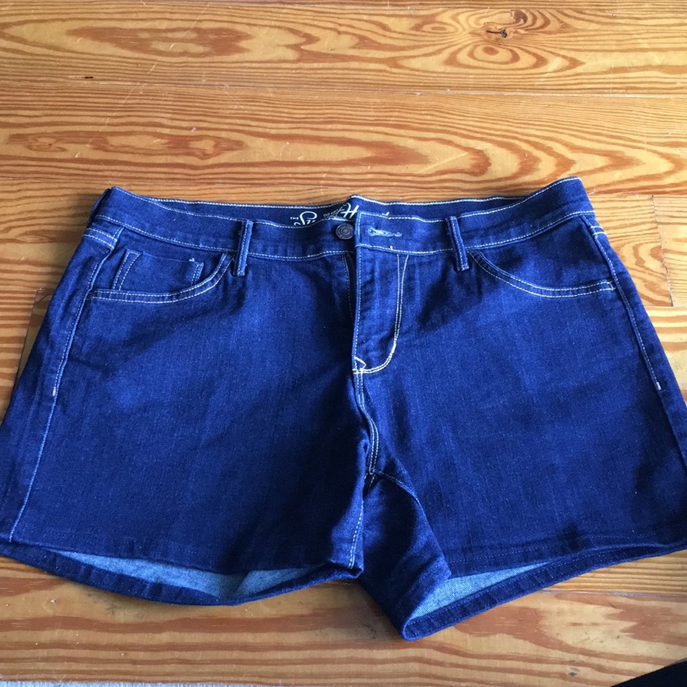 Old Navy “The Sweetheart” Shorts